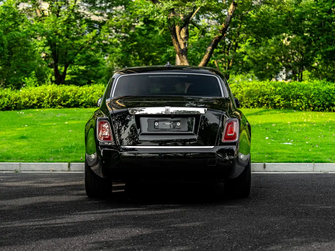 Rolls-Royce Phantom 2023 2024 Long Wheelbase Series II