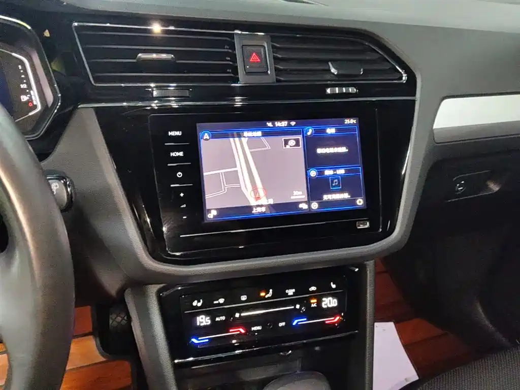 Volkswagen Tiguan L PHEV 2021 430PHEV Plug-in Hybrid Premium фото 13