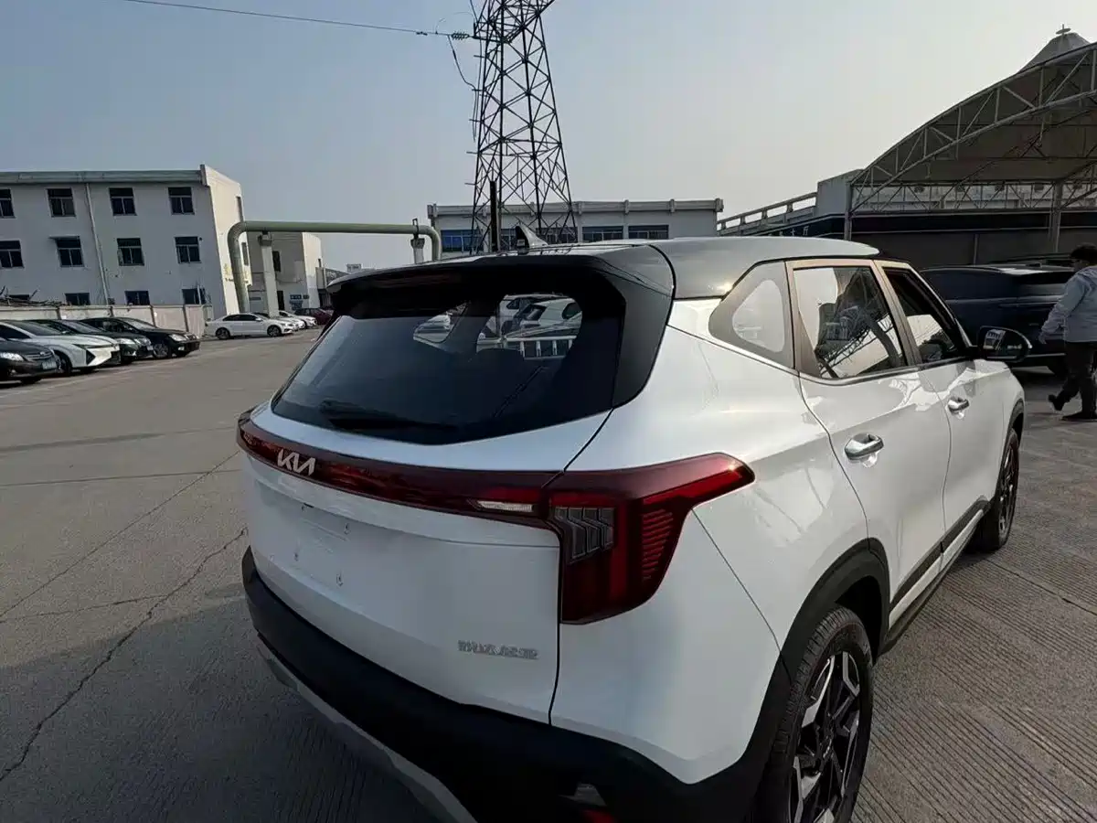 Kia Seltos 2026 Model 1.5L IVT Luxury Comfort Edition фото 4