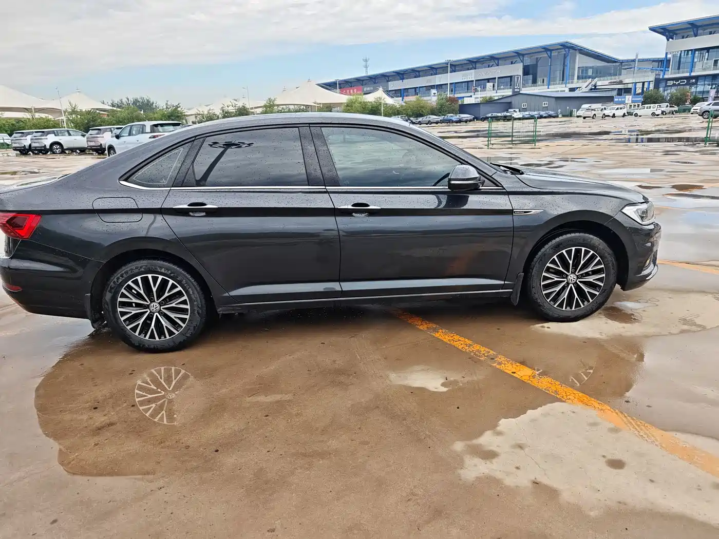 Фото 7 - Volkswagen Sagitar