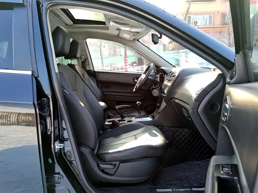 GAC Trumpchi Trumpchi GS5 2012 2.0L Automatic 2WD Anniversary Edition фото 8