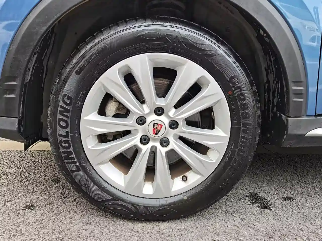 Фото 34 - Roewe RX5