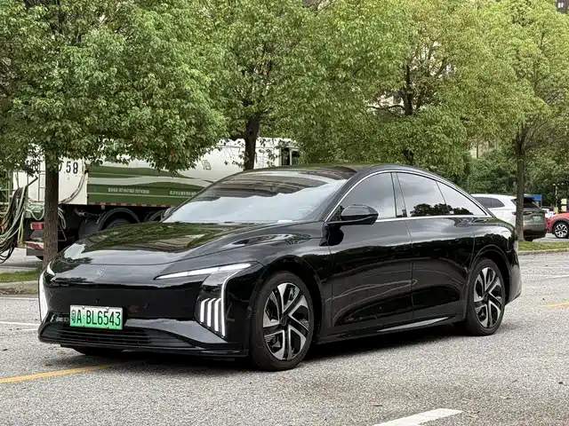  Dongfeng Fengxing Stellar S7 2024 555 Luxury Edition