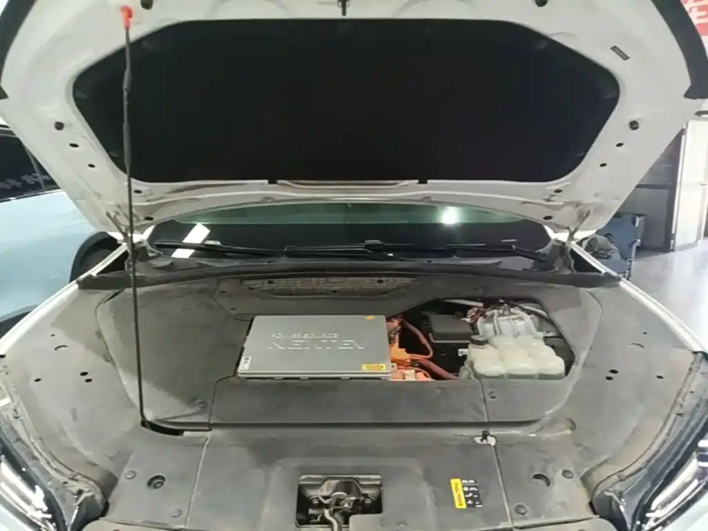 Фото 20 - NIO EC6