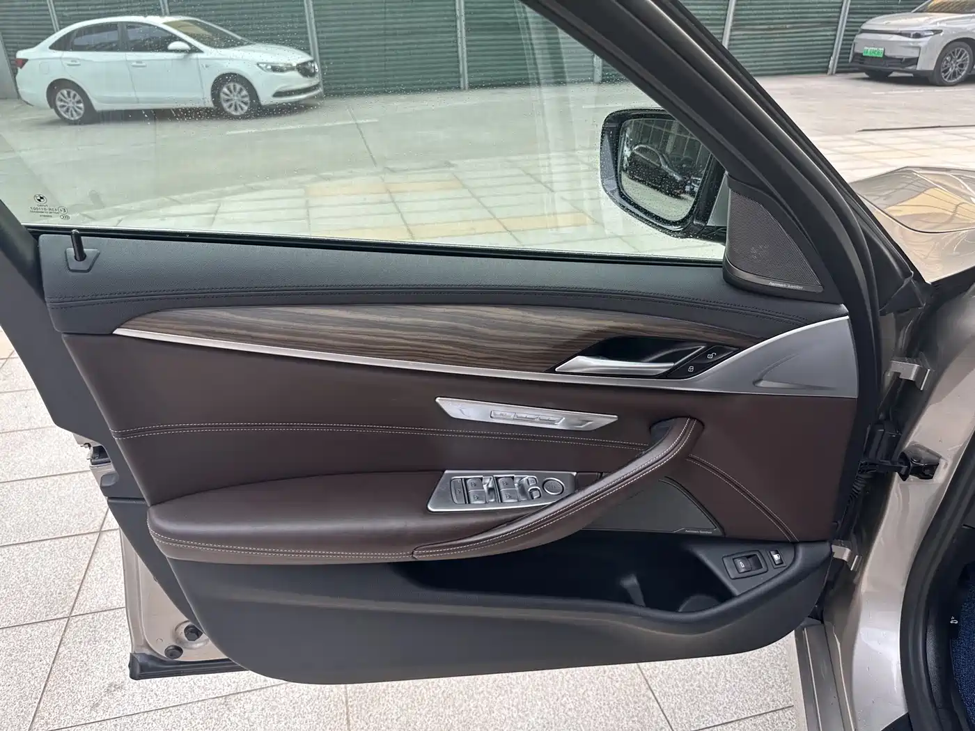 BMW 5 Series New Energy 2019 Facelift 530Le Luxury Package фото 16