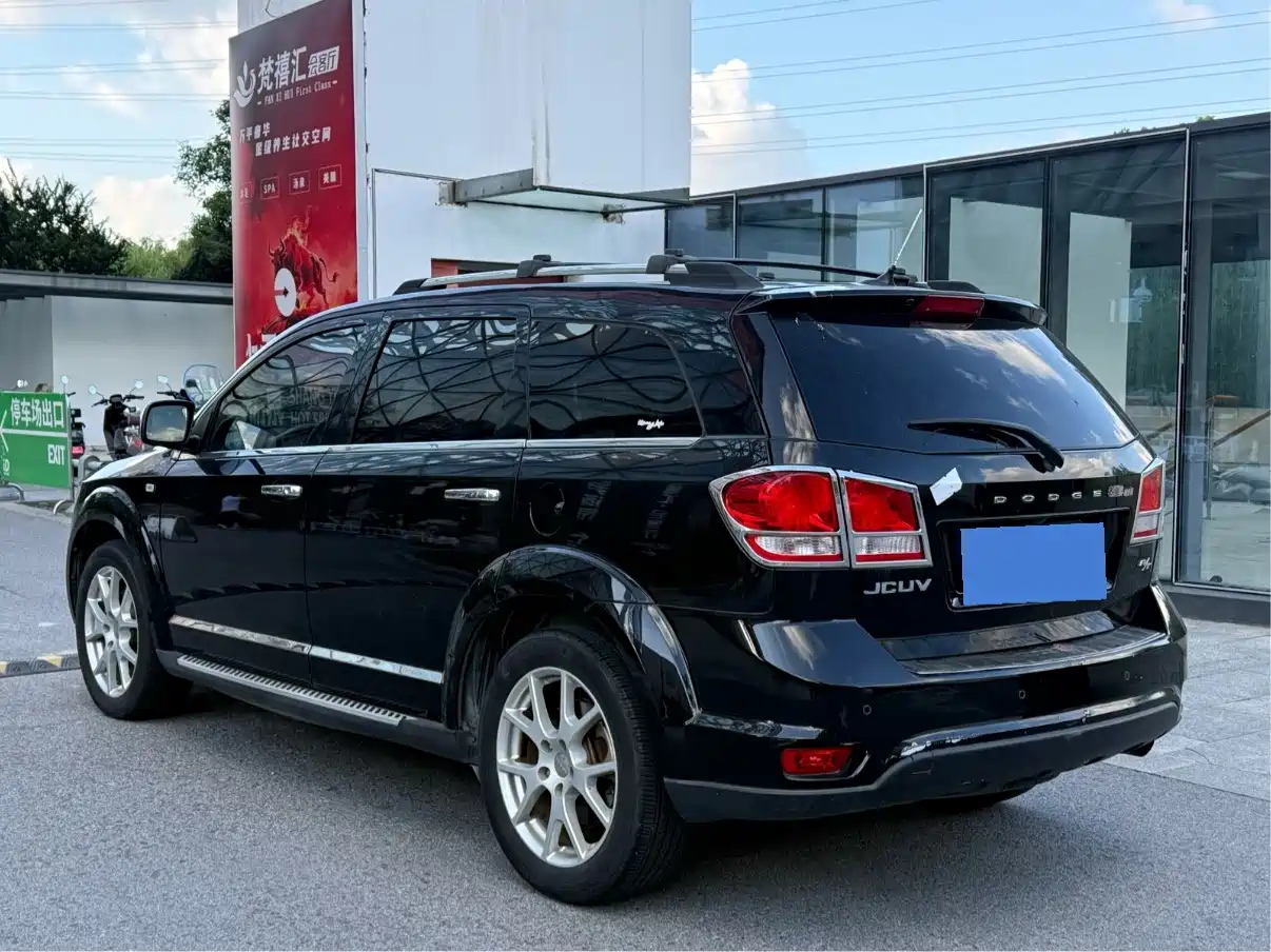 Dodge Journey 2015 2013 Model 2.4L 2WD Premium Edition