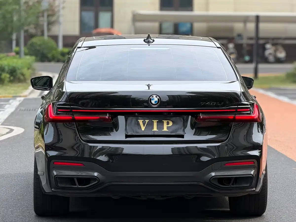 BMW 7 Series 2021 Model 730Li M Sport Package фото 18