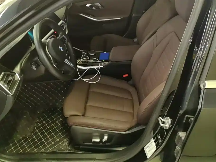 BMW 3 Series 2021 320Li M Sport Package фото 9