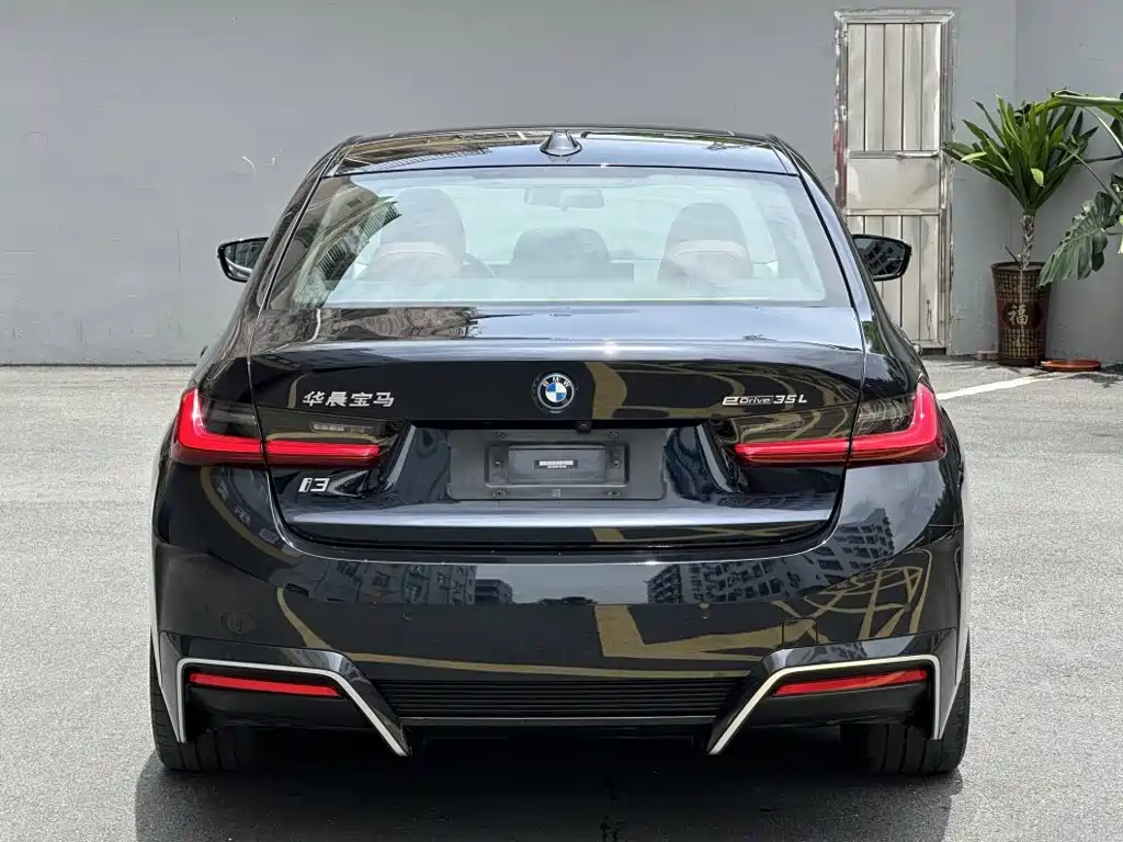 BMW i3 2022 2022 eDrive 35 L