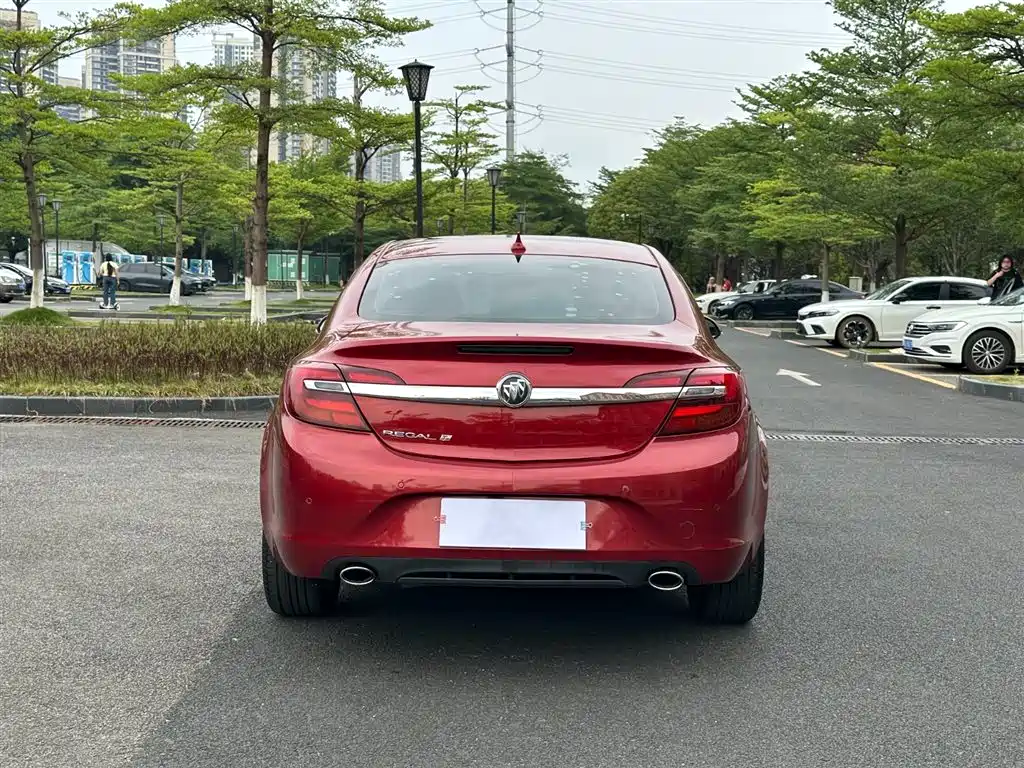 Buick Regal 2015 1.6T Elite Tech Edition фото 15