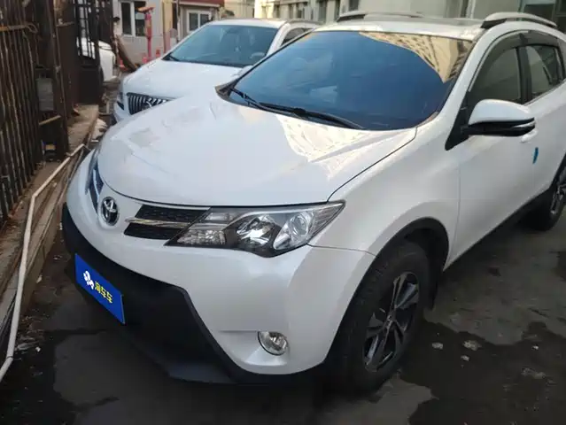 TOYOTA RAV4 RONGFANG