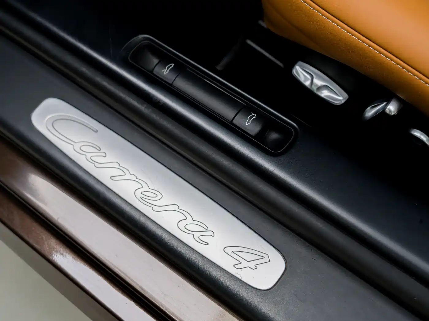 Porsche 911 2010 Carrera 4 3.6L фото 28