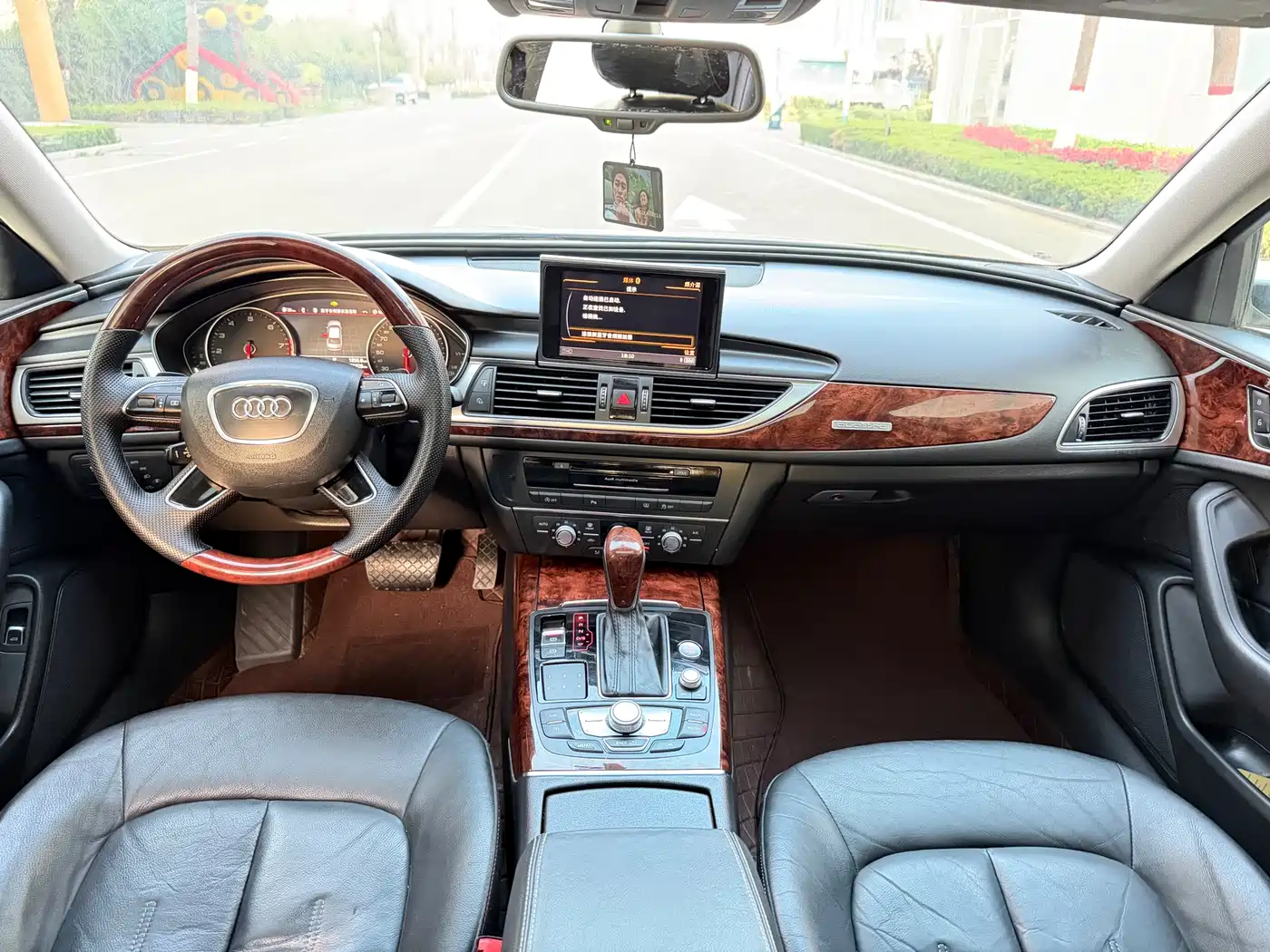 Audi A6L 2018 30th Anniversary 35 TFSI Fashion фото 9