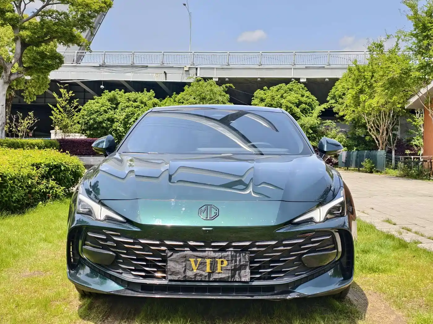 MG MG7