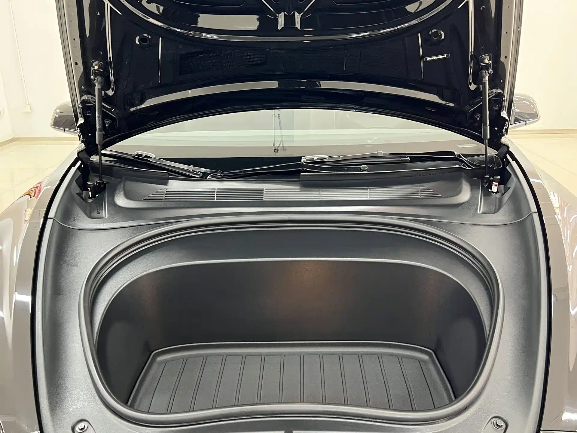 صورة 16 - Tesla Model 3