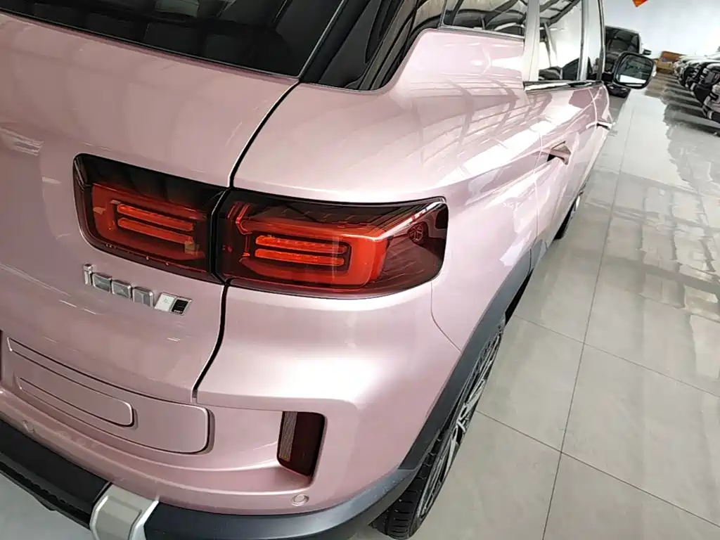 Geely ICON 2023 2023 Model 1.5TD Chocolate Deluxe Edition