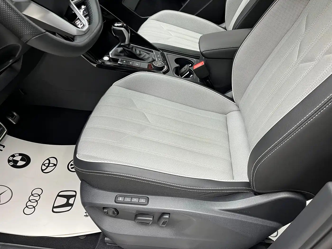 Volkswagen Tayron 2024 380TSI 4WD R-Line Pro Smart фото 18