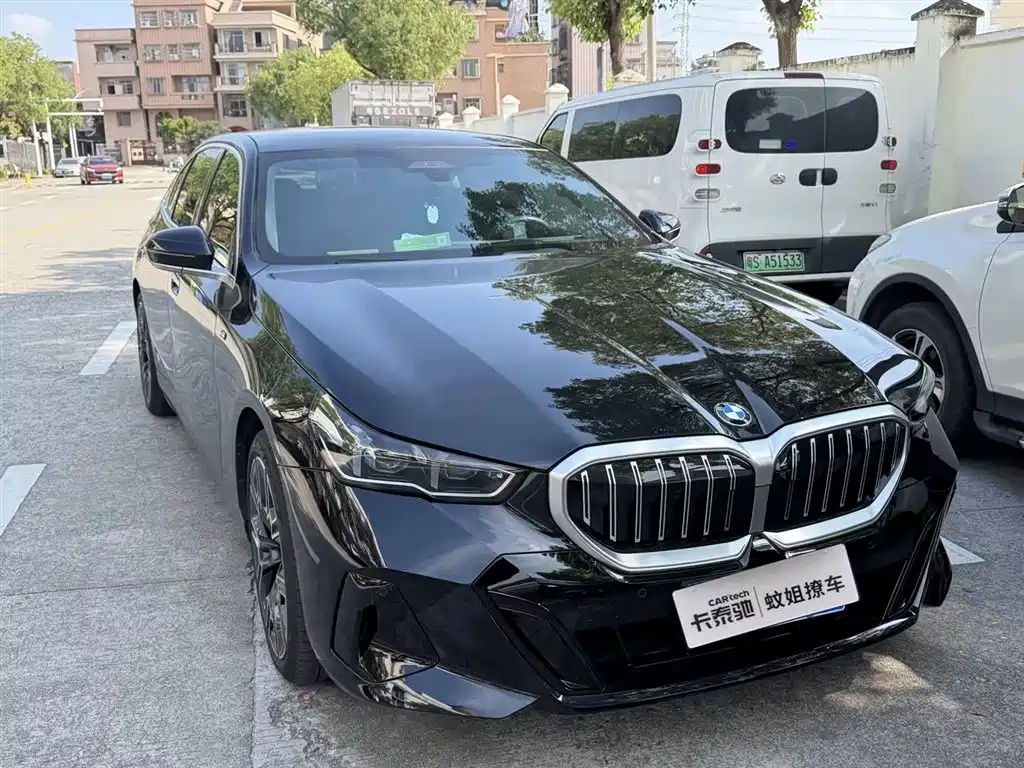 BMW 5 Series 2025 530Li Premium M Sport Package