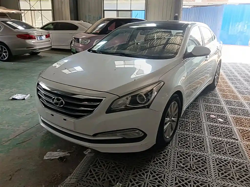 Hyundai Mistra 2014 1.8L Auto Smart GLS фото 2