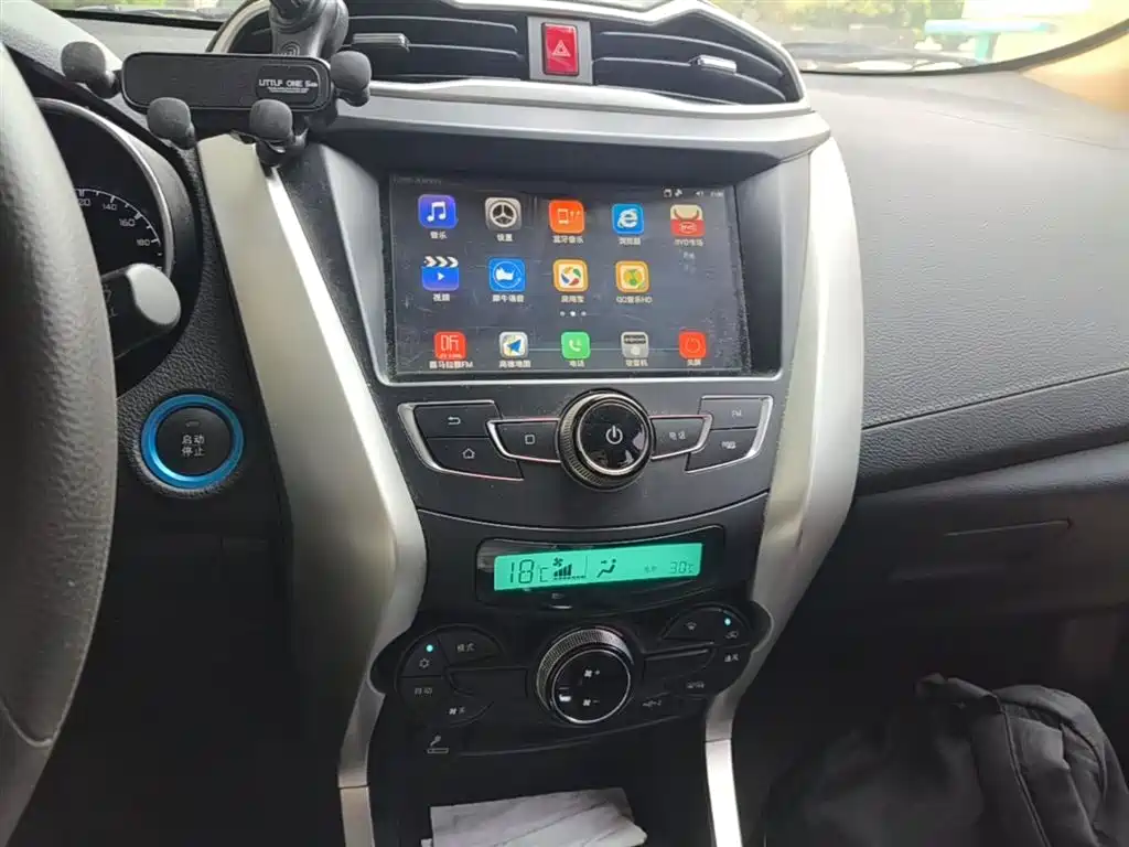 BYD Yuan New Energy 2019 EV360 Smart Connect Premium Edition фото 13