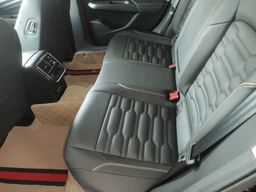 Volkswagen Passat 2019 330TSI Elite Version China VI фото 17
