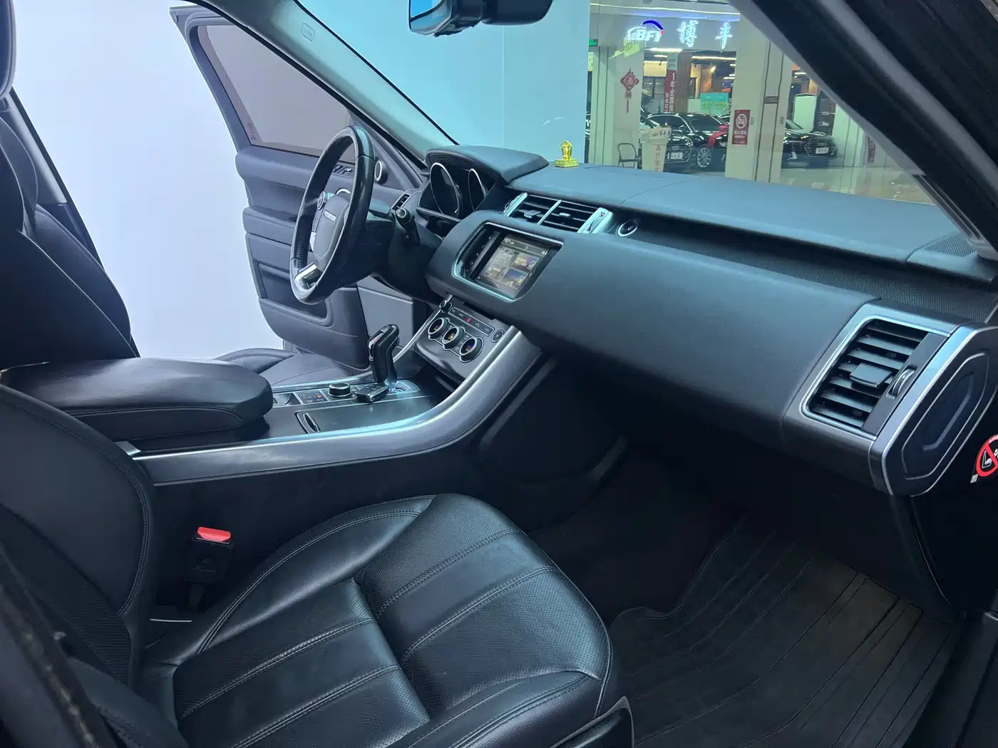 Land Rover Range Rover Sport 2016 3.0 SDV6 HSE фото 11