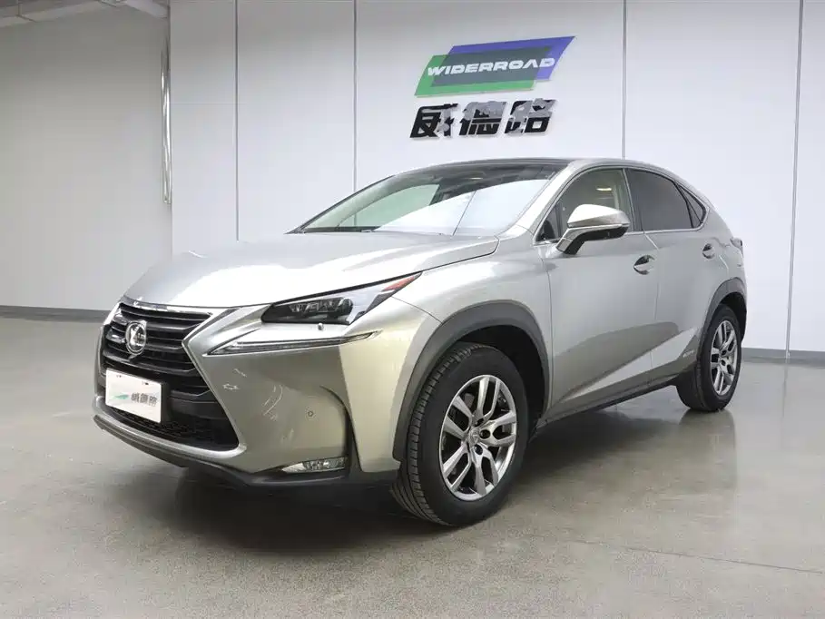 Lexus NX 2015 300h AWD F SPORT