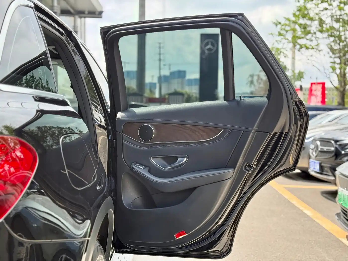 Mercedes-Benz GLC 2017 GLC 300 4MATIC Dynamic фото 24