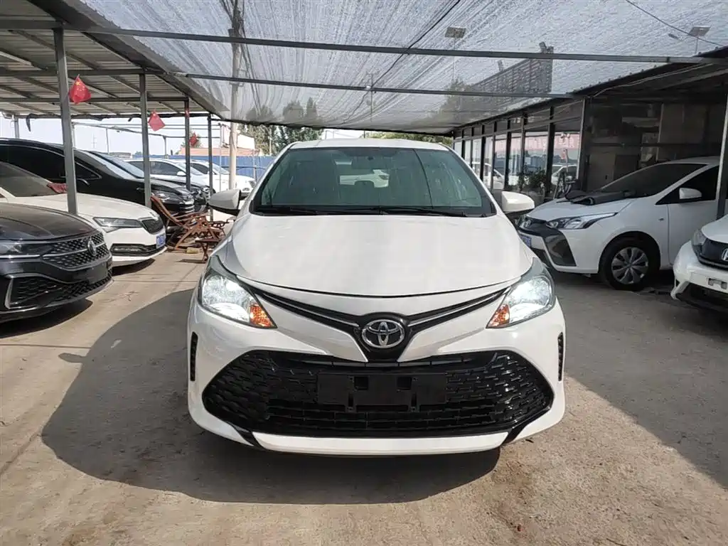 Toyota Vios FS 2017 1.5L CVT Fengchi Edition фото 3