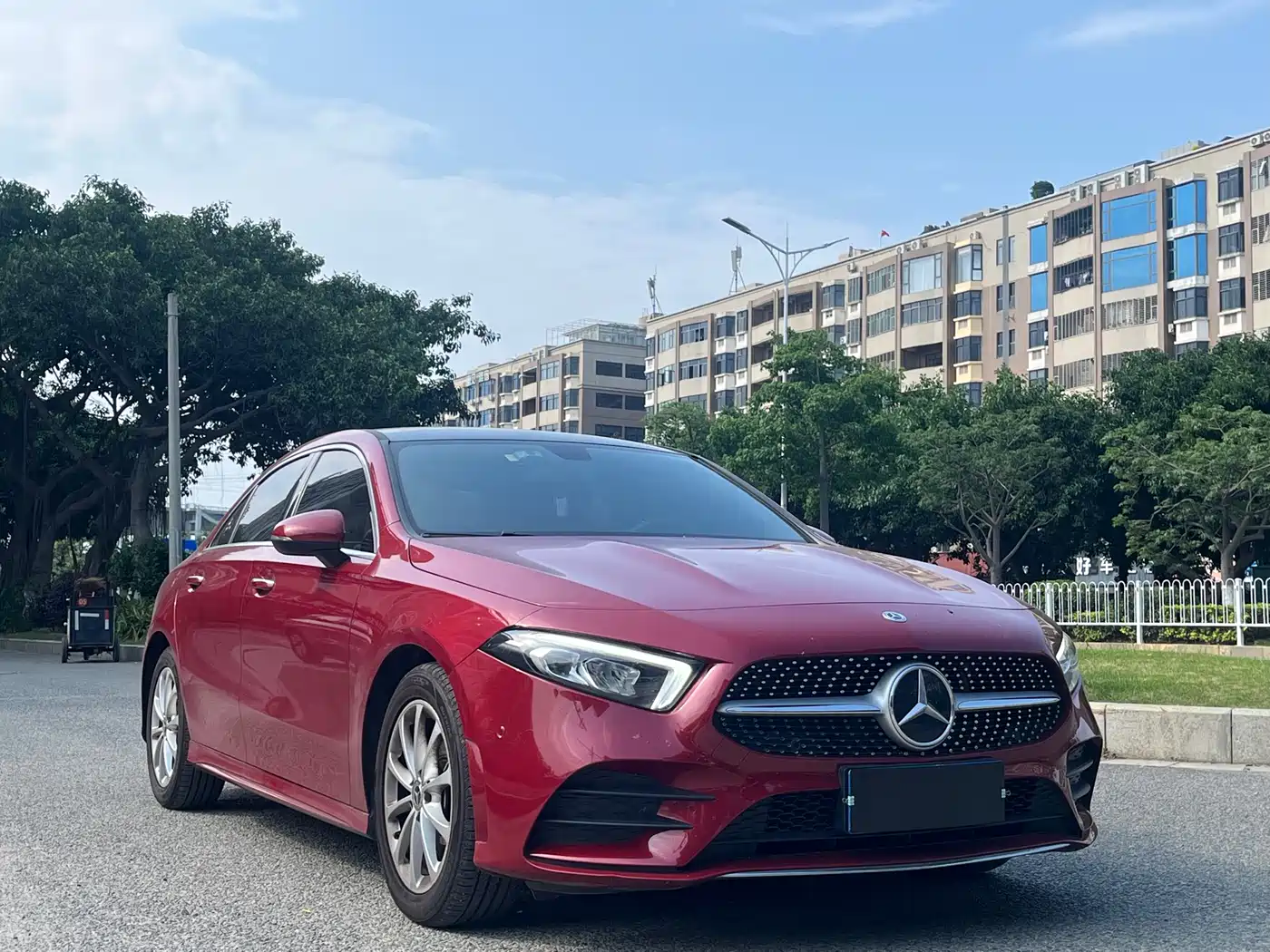 Mercedes-Benz A-Class 2021 A 200 L Sport Sedan Fashion Edition фото 3