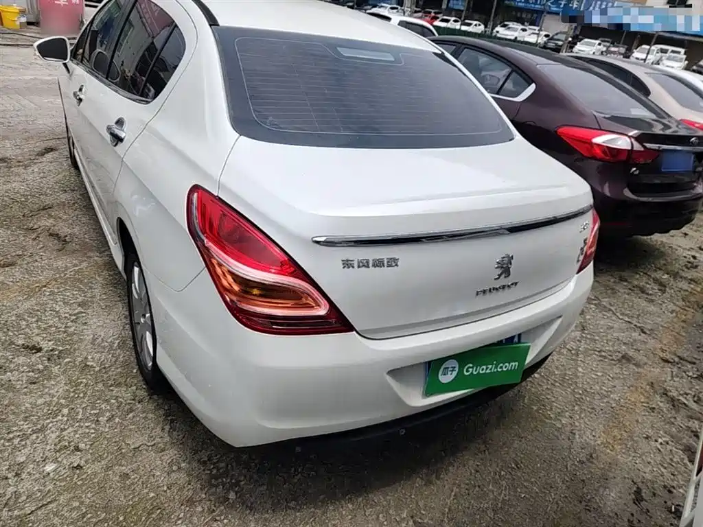 Peugeot 308 2014 Model Joy Edition Classic 1.6L Automatic Trend Style фото 6
