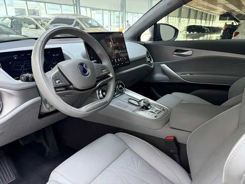 Denza N8 2024 2023 Model AWD Super Hybrid Flagship 7-Seater