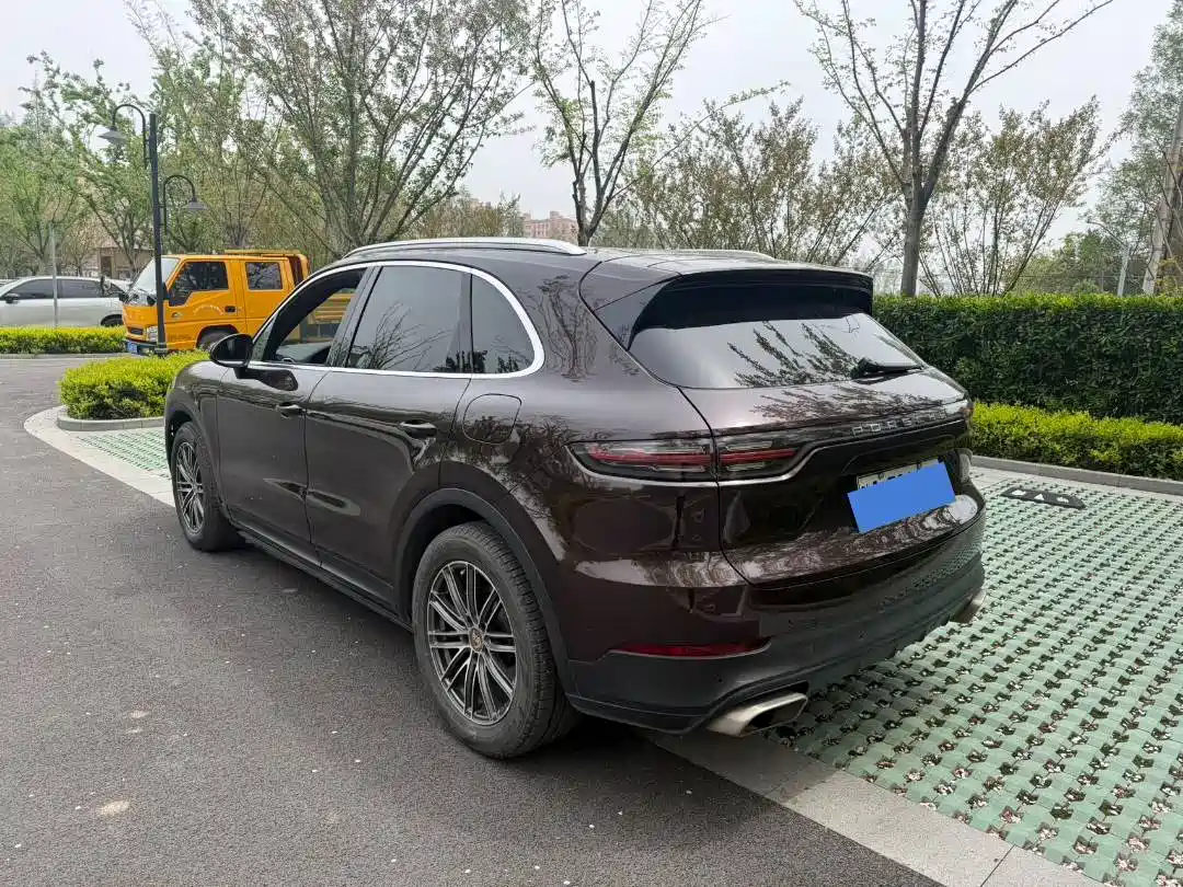 Porsche Cayenne New Energy 2019 Cayenne E-Hybrid 2.0T фото 3