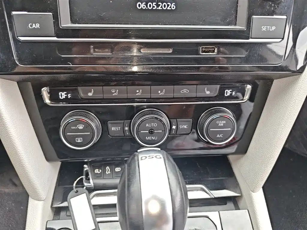 Volkswagen FAW-Volkswagen CC 2019 330TSI Elegance Edition China VI фото 13