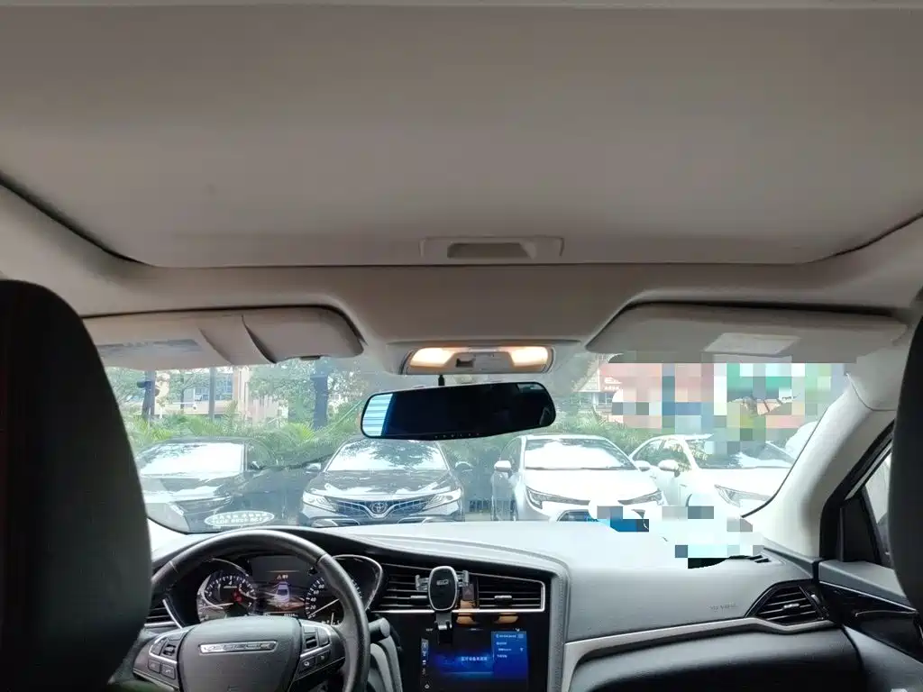 Venucia D60 2017 2018 1.6L CVT Smart Connection Luxury Edition