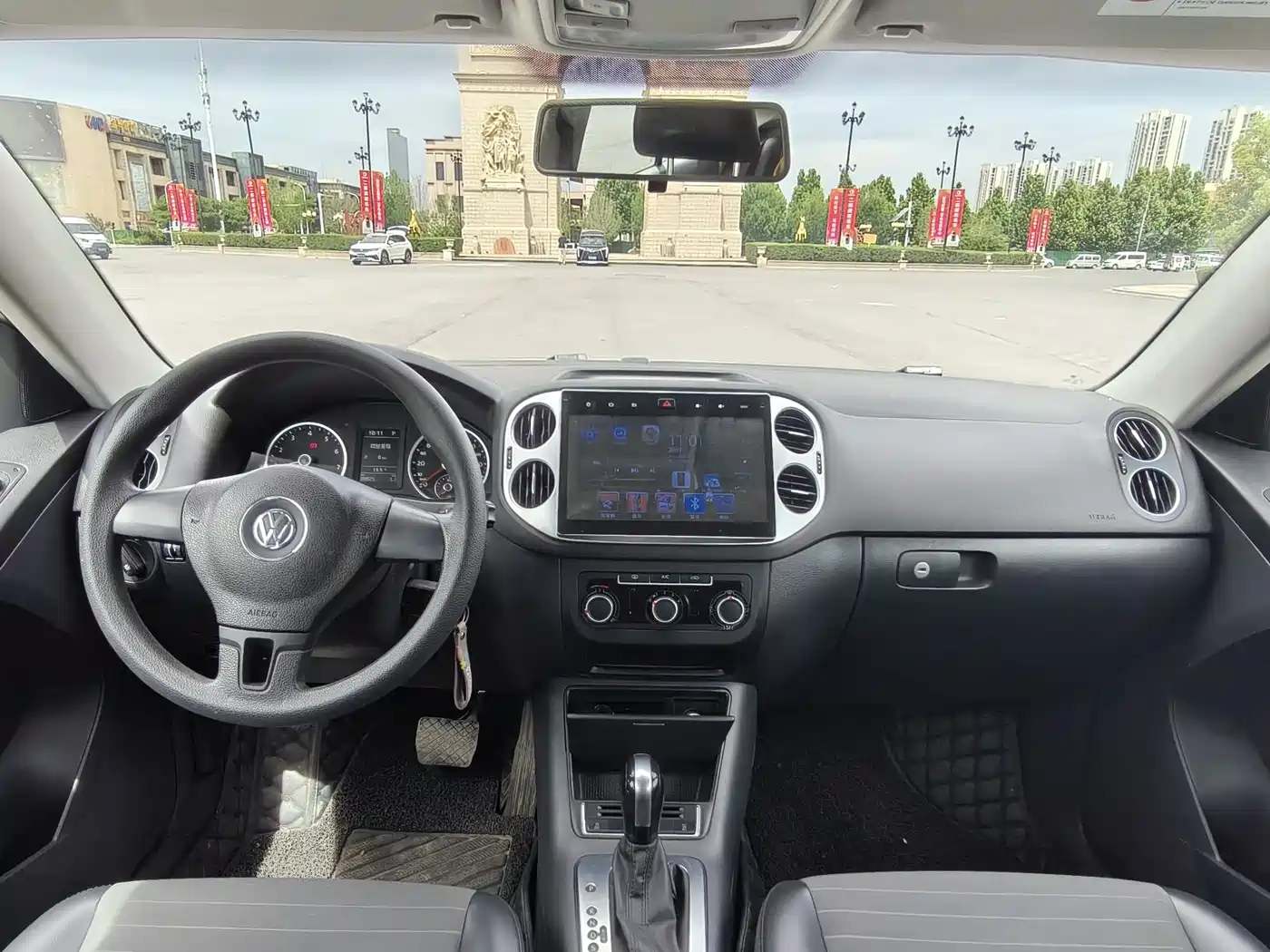 Volkswagen Tiguan 2015 1.8TSI Automatic 2WD Trendline фото 18