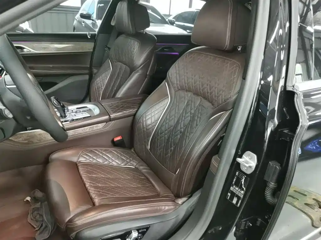 BMW 7 Series 2019 Facelift 740Li Leading Luxury Package фото 15