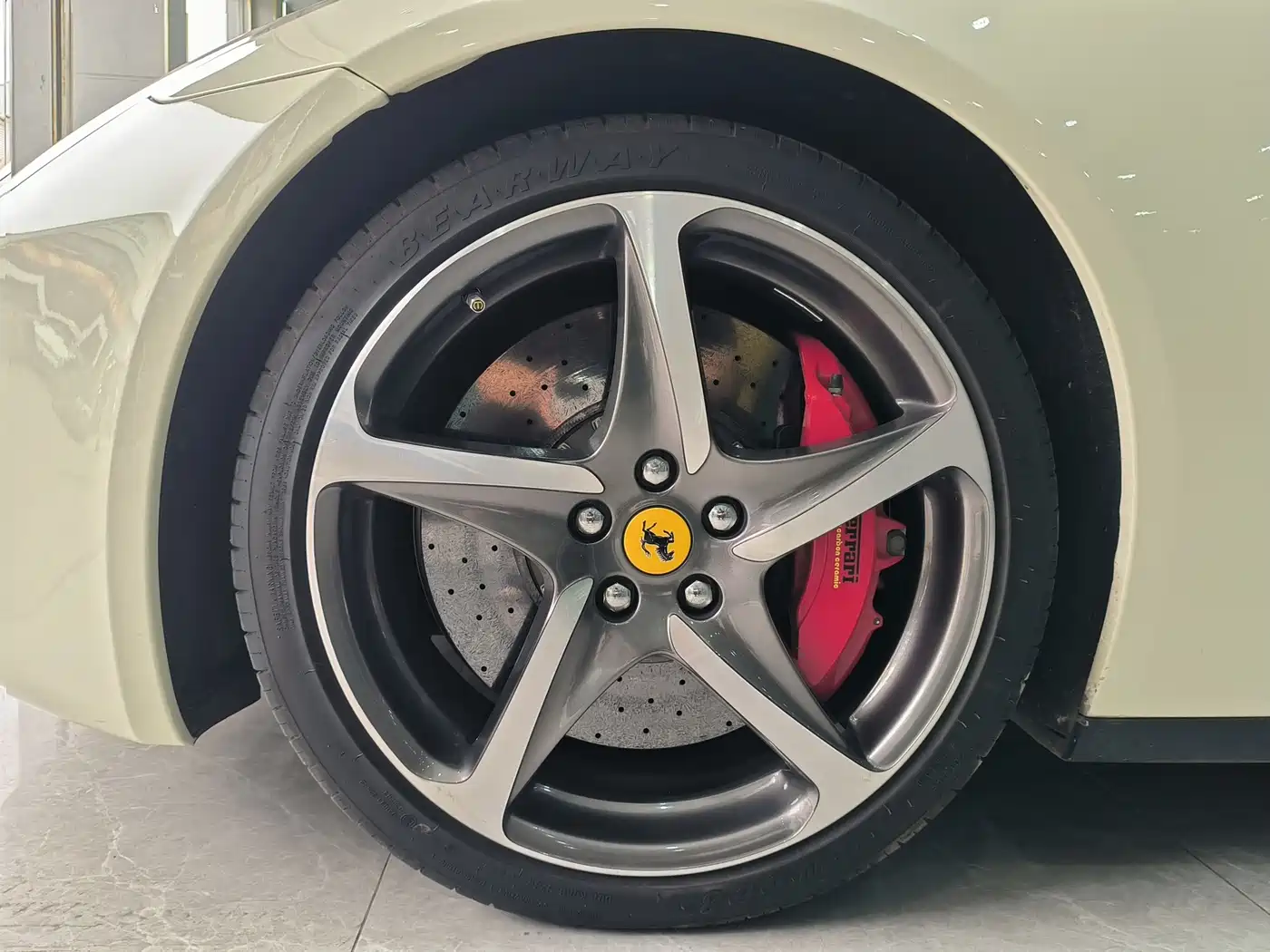 Ferrari FF 2012 6.3L V12 фото 3