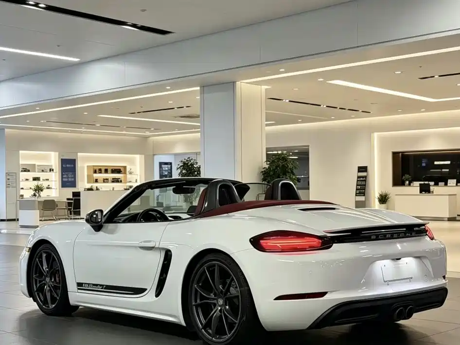 Porsche 718 2019 Boxster T 2.0T фото 5