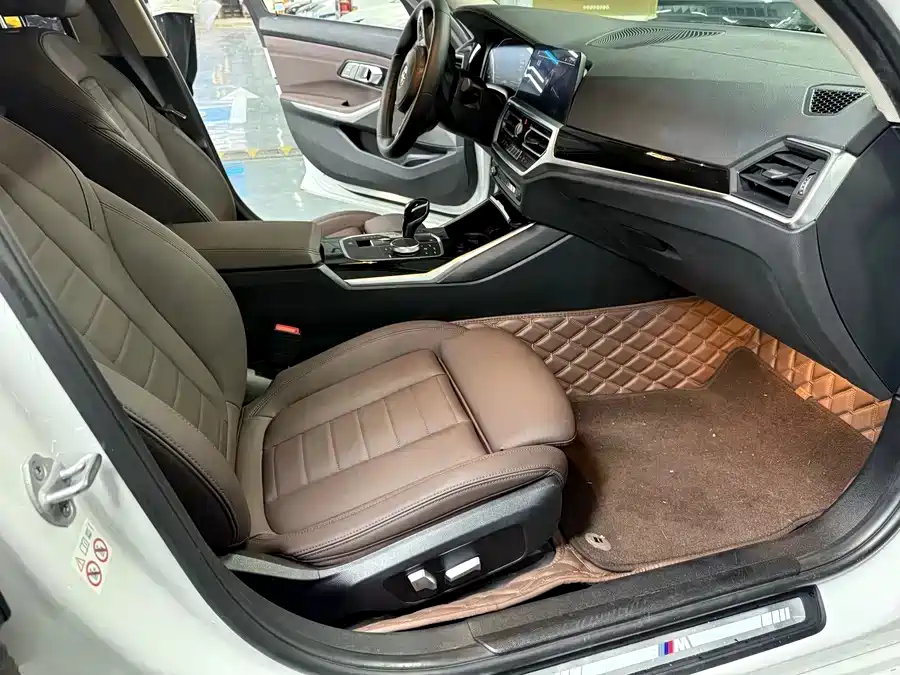 BMW 3 Series 2020 320Li M Sport Package фото 14