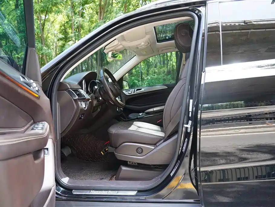 Mercedes-Benz GLE 2017 GLE 400 4MATIC фото 4