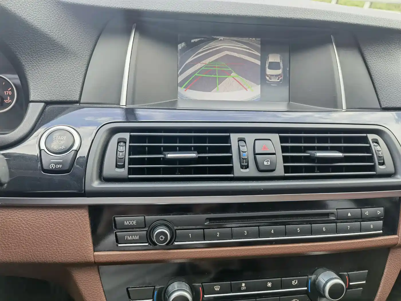 BMW 5 Series 2014 520Li Elegance фото 12