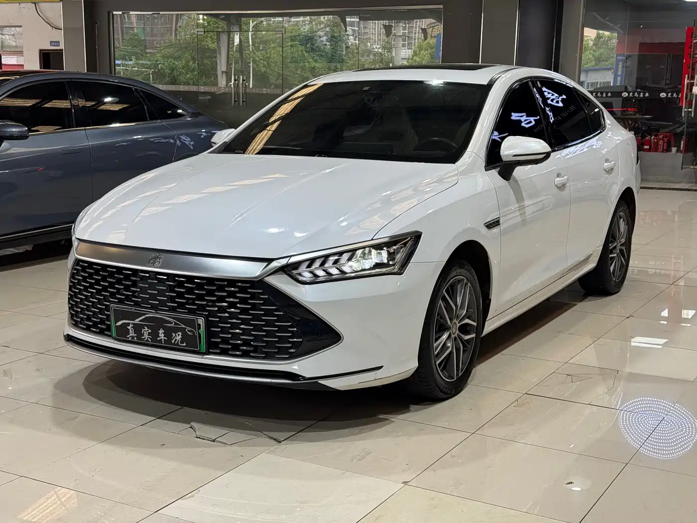 BYD Qin PLUS 2023 Champion Edition DM-i 120KM Surpassing Type