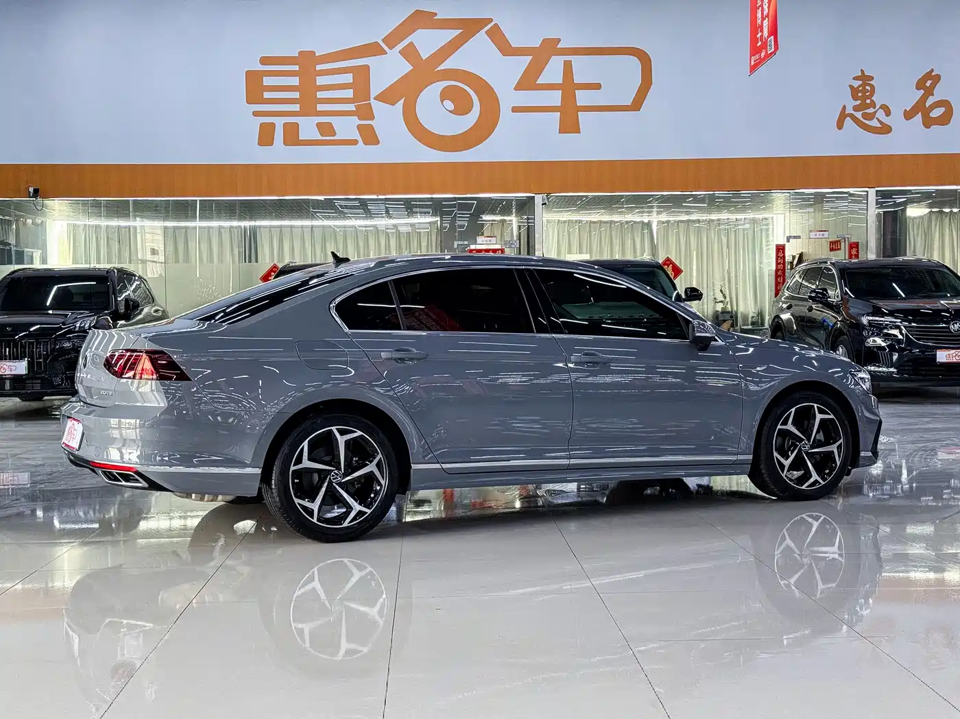 Volkswagen Magotan 2023 Model 2 Million Commemorative Edition 330TSI DSG Luxury фото 17