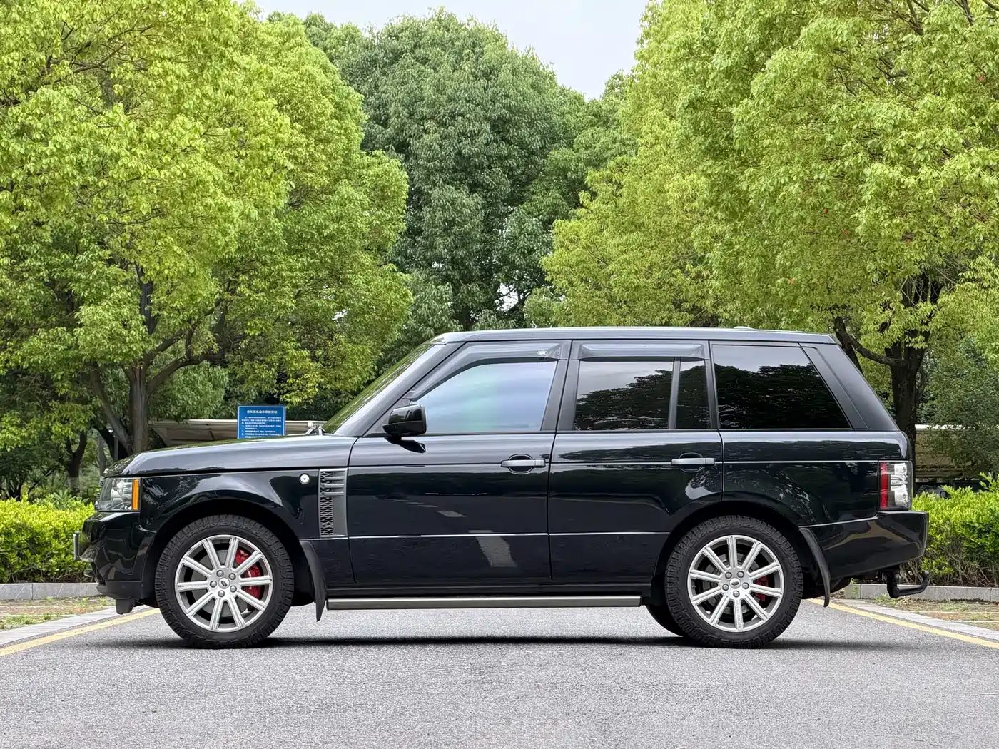 Land Rover Range Rover 2011 5.0 NA V8 HSE фото 5