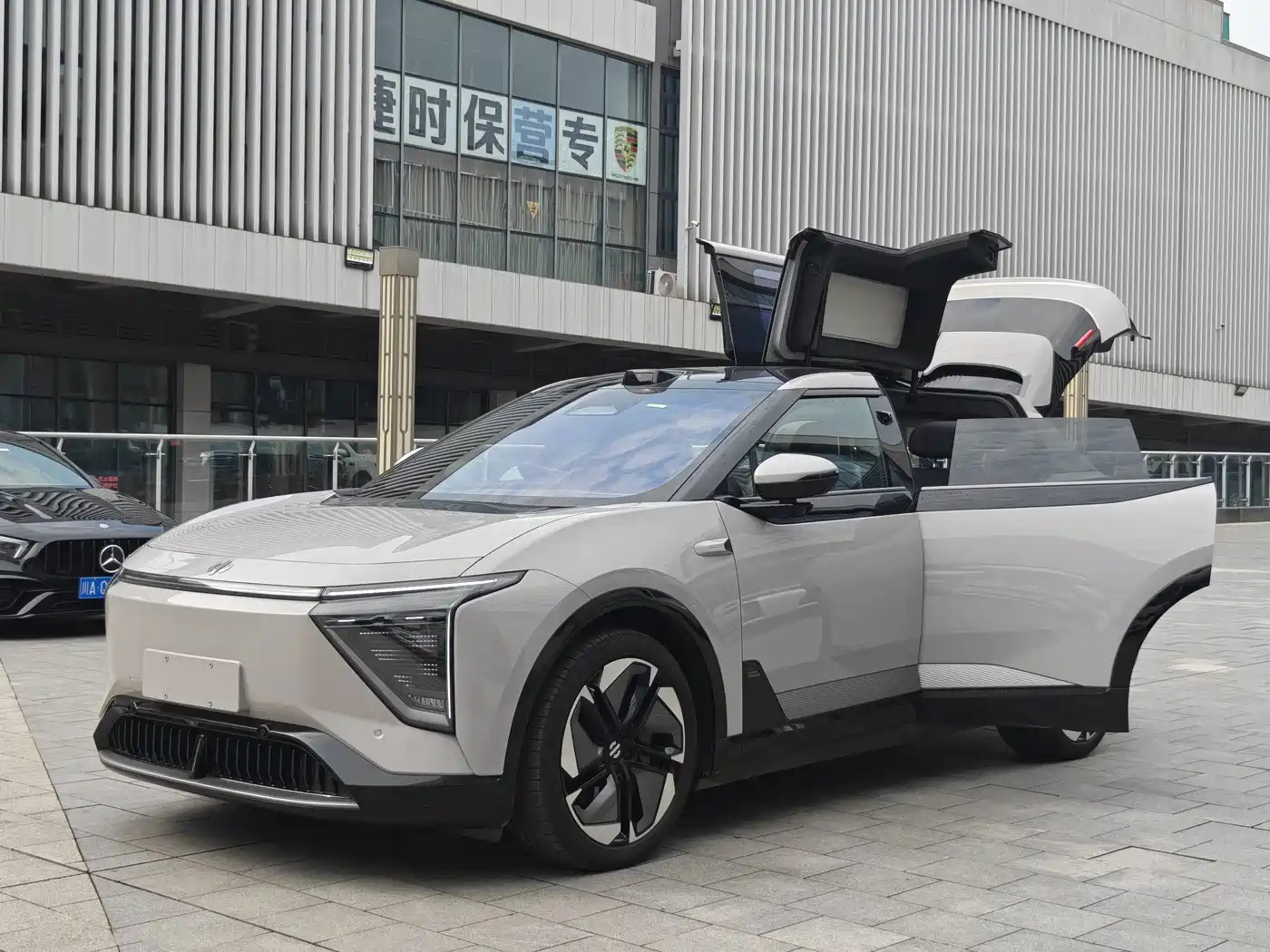 HiPhi Y 2025 2023 560km Pioneer Edition
