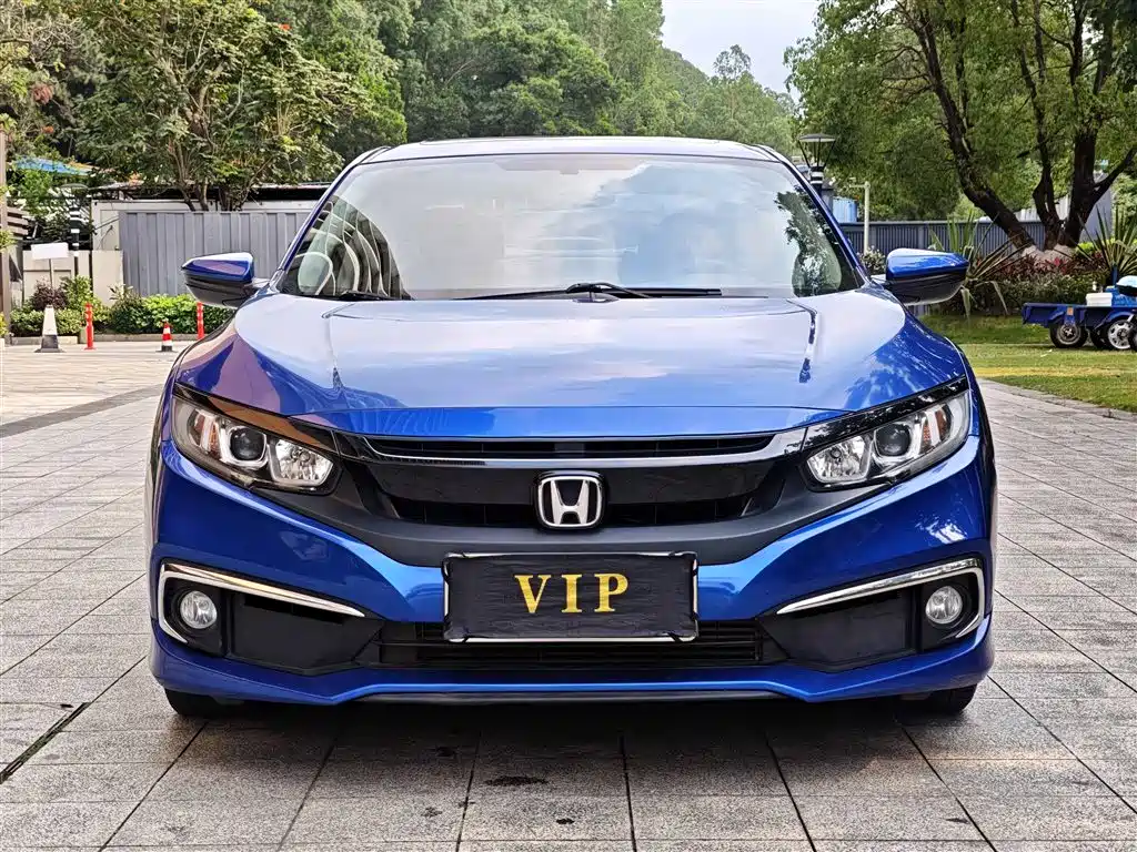 Фото 2 - Honda Civic