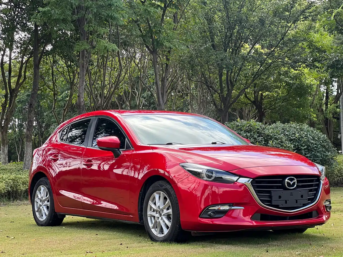 Photo 3 - Mazda Mazda 3