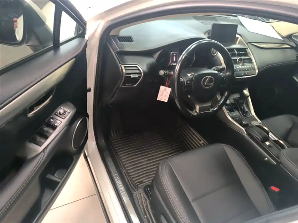 Lexus NX 2015 200 FWD Premium фото 16