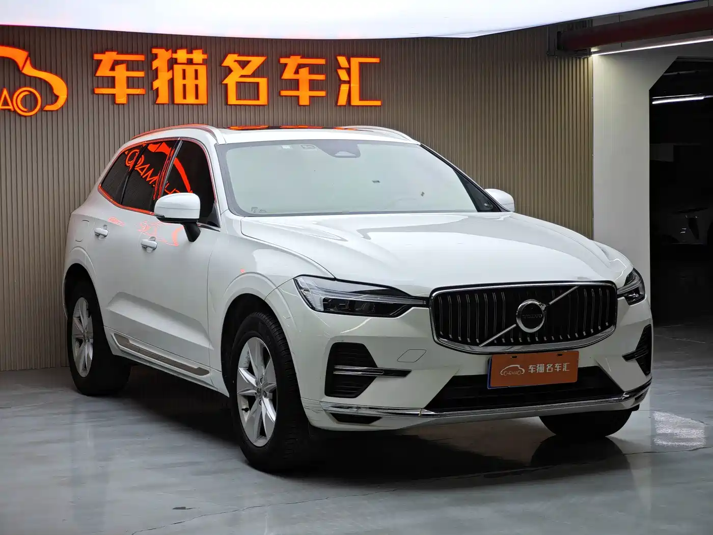 Volvo XC60 2011 2022 B5 AWD R-Design